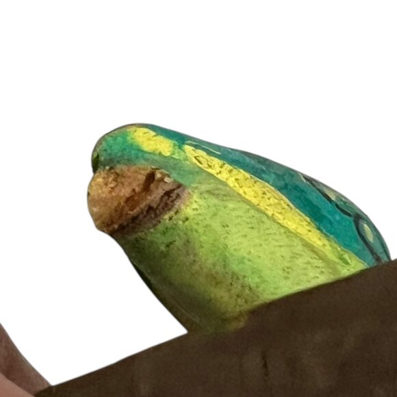 Rustic Carved Folk Art Whimsical Jungle Wooden Parrot Bird Sculpture On Log Base - Picture 5 of 7